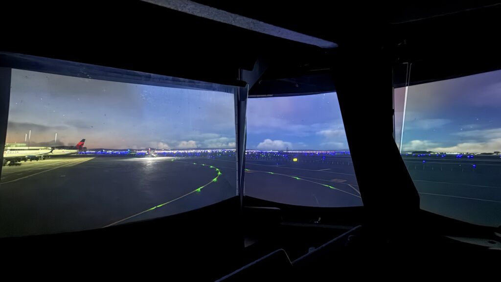 MSFS 2020 looking fantastic on the Collimators 2025-07-08